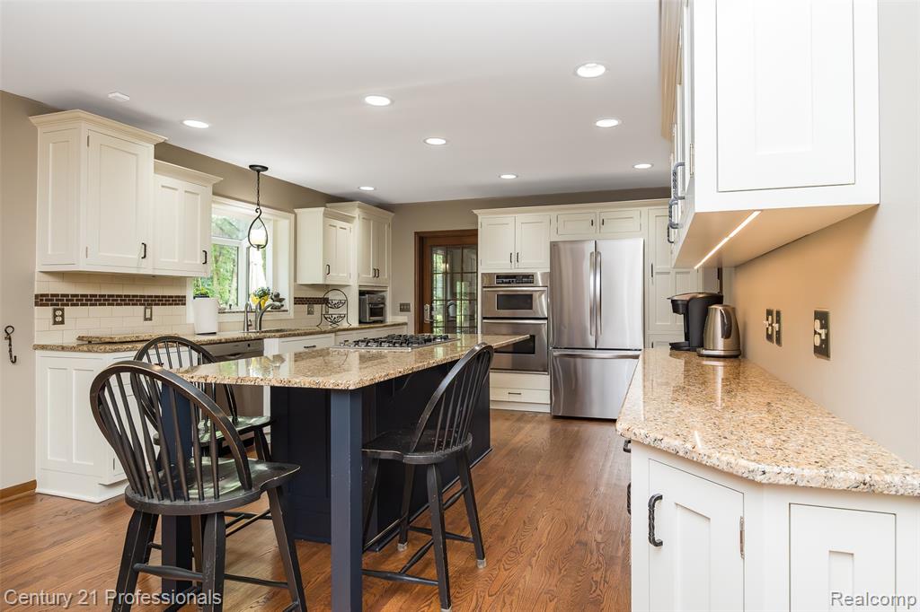 9200 Fox Hollow Road, Clarkston, MI 48348 — Photo 7