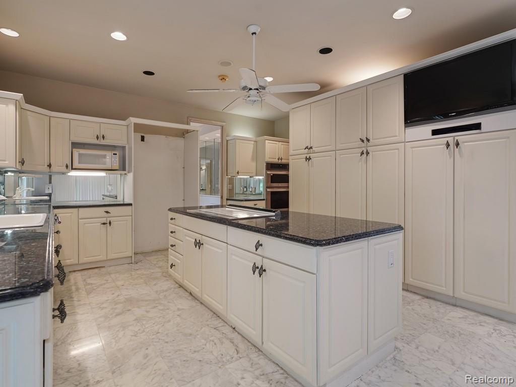 43564 Scenic Lane, Northville, MI 48167 — Photo 21