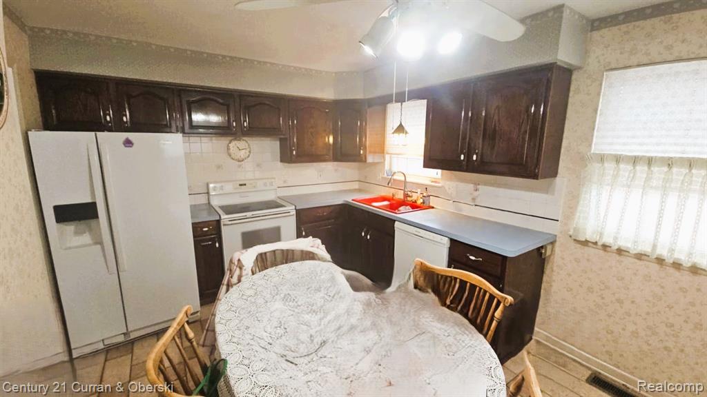5649 N Lafayette Street, Dearborn Heights, MI 48127 — Photo 4