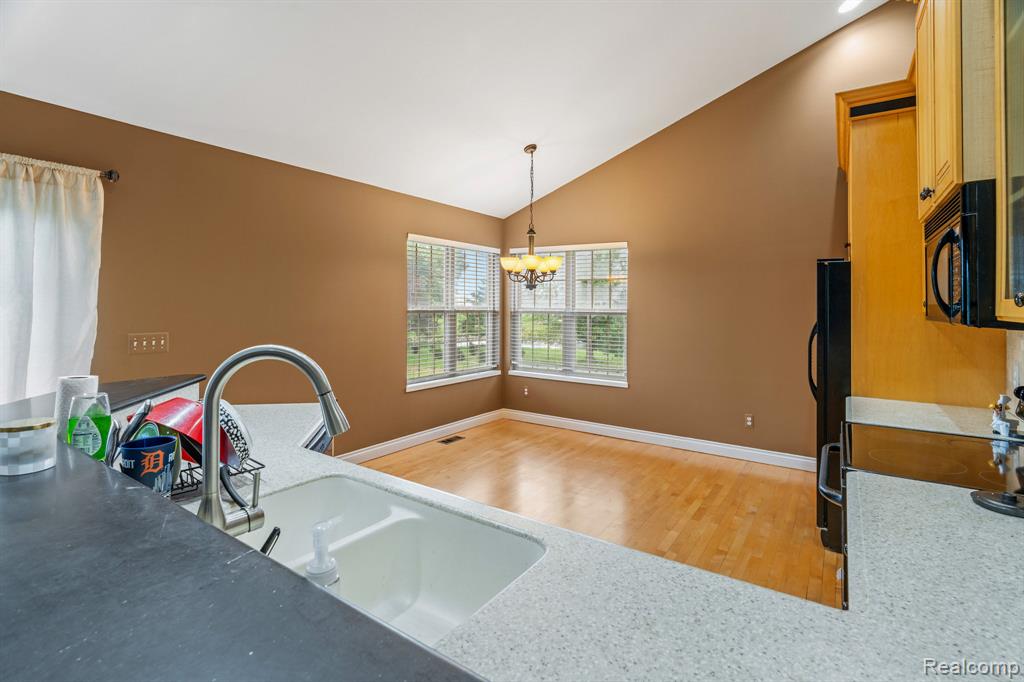 6051 Hough Road, Almont, MI 48003 — Photo 3