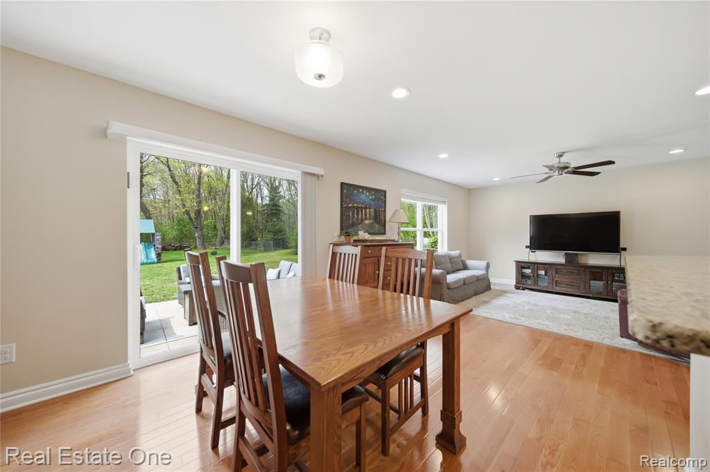 8915 Gittins Street, Commerce Twp, MI 48382 — Photo 7