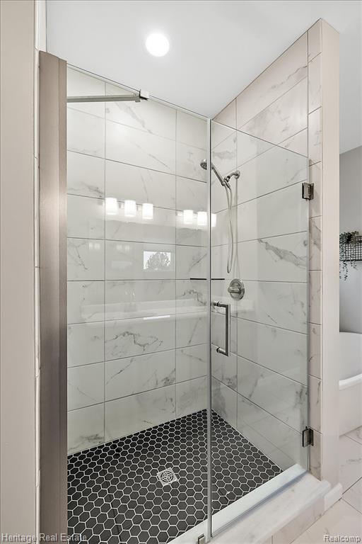 6231 Leighland Drive, Grand Blanc, MI 48439 — Photo 14
