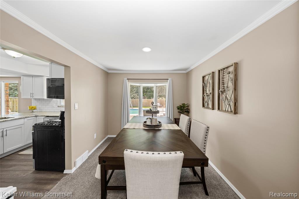 5795 LIMESTONE Drive, Troy, MI 48085 — Photo 15