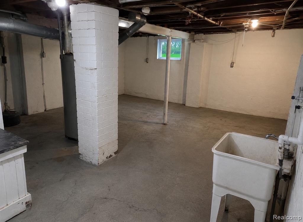 7509 Mettetal Street, Detroit, MI 48228 — Photo 13