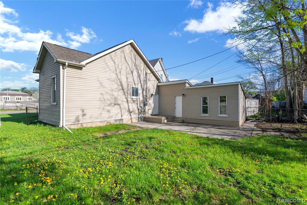 72 Gratiot Avenue, Mount Clemens, MI 48043 — Photo 25