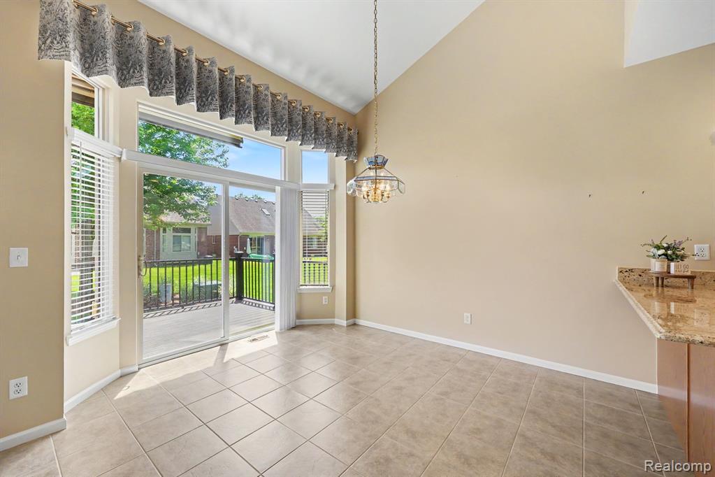 6670 Lexington Avenue S, Shelby Twp, MI 48317 — Photo 19
