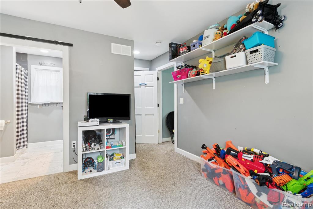 759 Elm Street, Allenton, MI 48002 — Photo 20