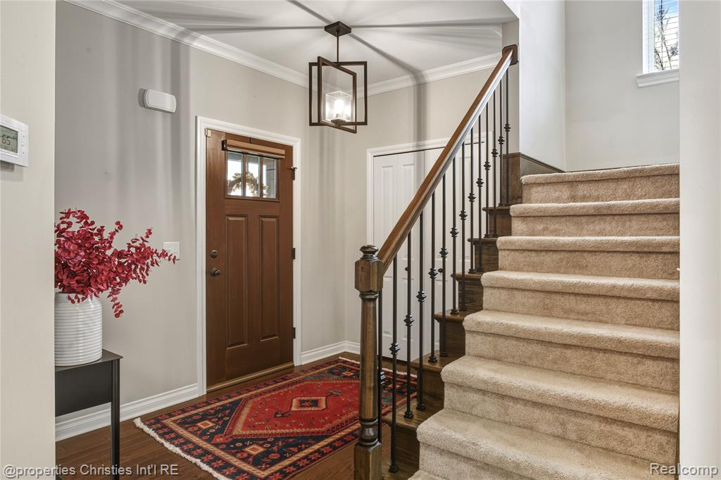 9024 Elmhurst Avenue, Plymouth, MI 48170 — Photo 4