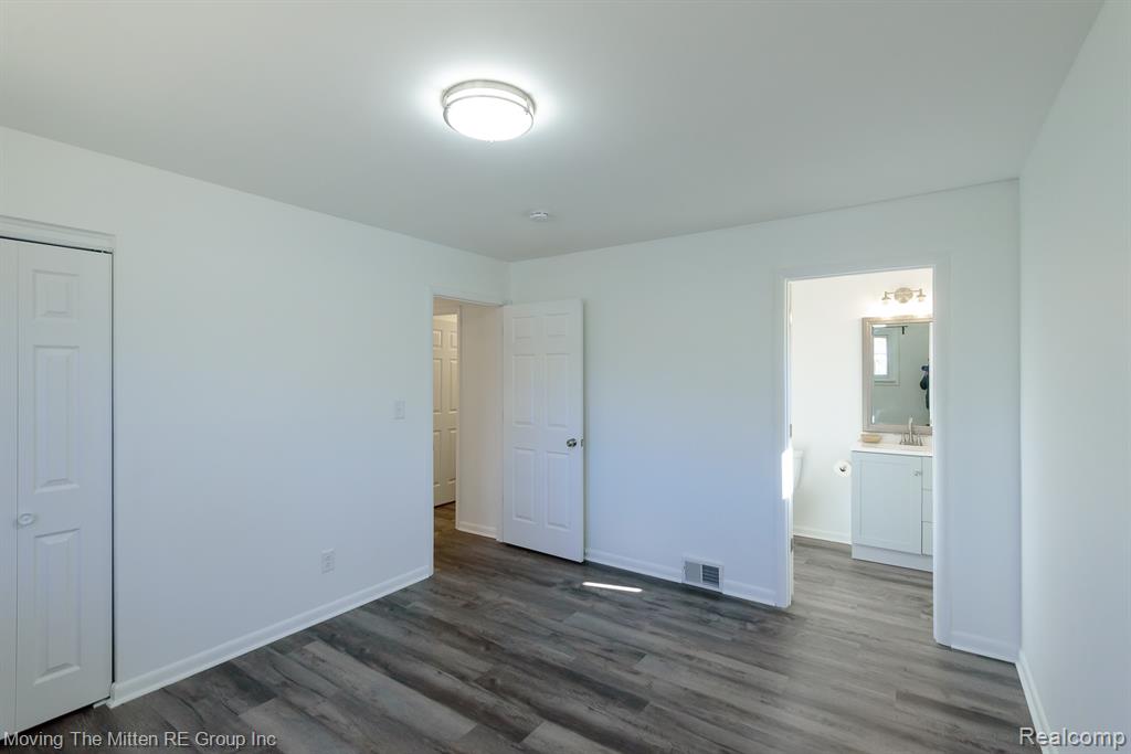 2031 Harmon Avenue, Ypsilanti, MI 48198 — Photo 13