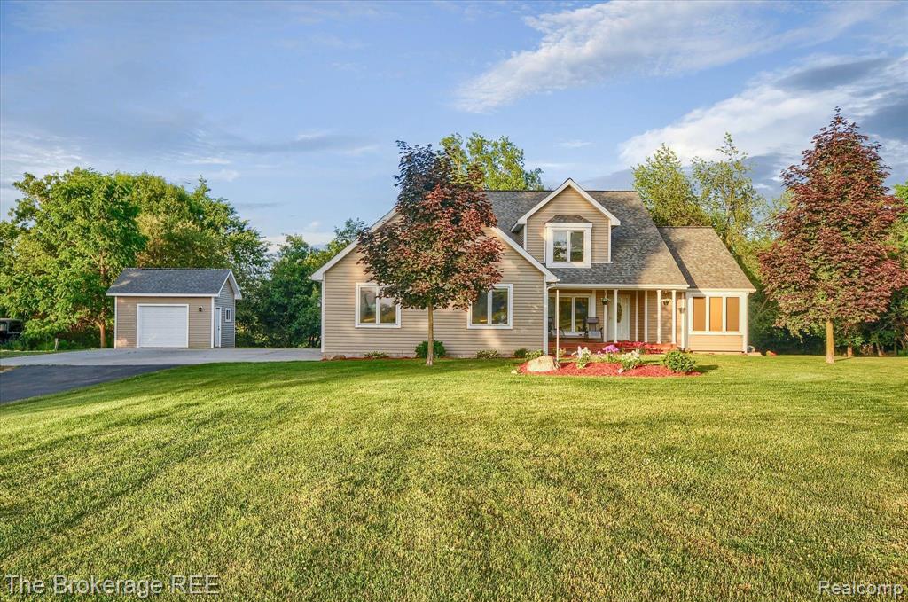 8535 Ridge Road, Goodrich Vlg, MI — Photo 2
