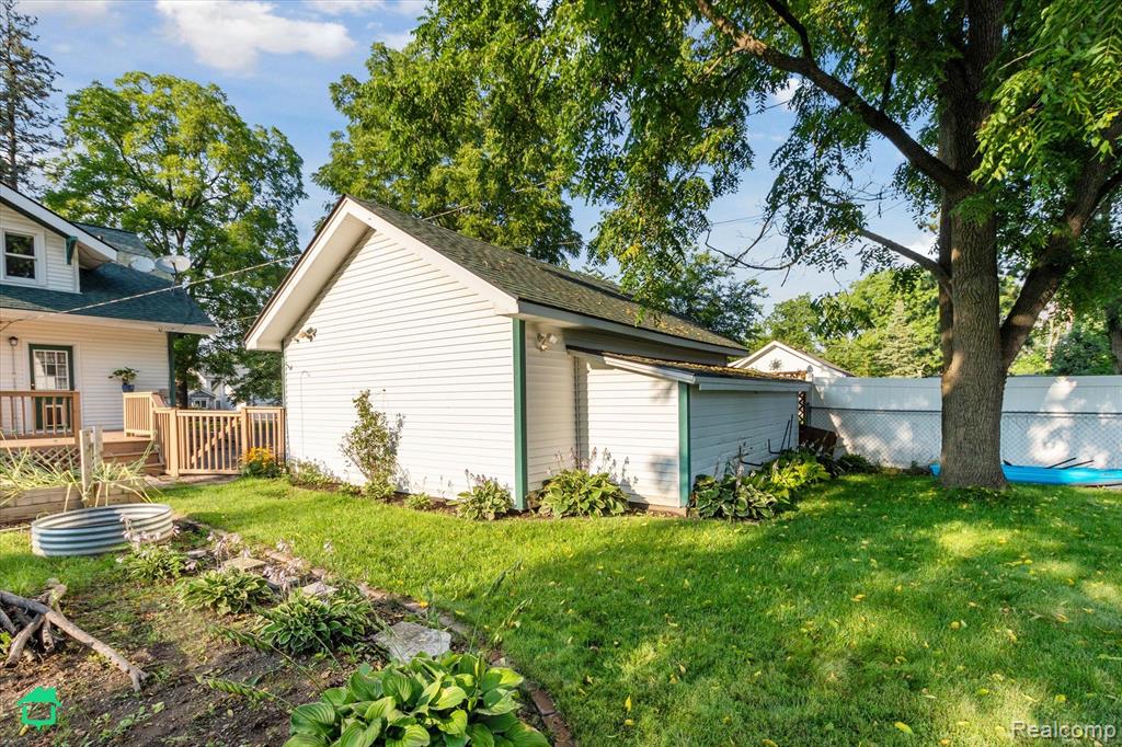 6097 Andersonville Road, Waterford, MI 48329 — Photo 43