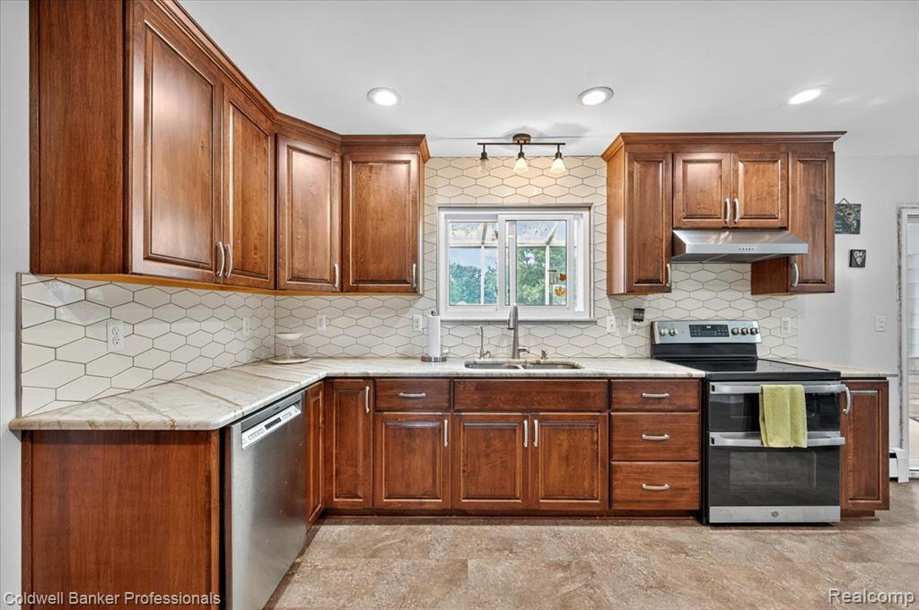 1545 Rulane Drive, Lapeer, MI 48446 — Photo 10
