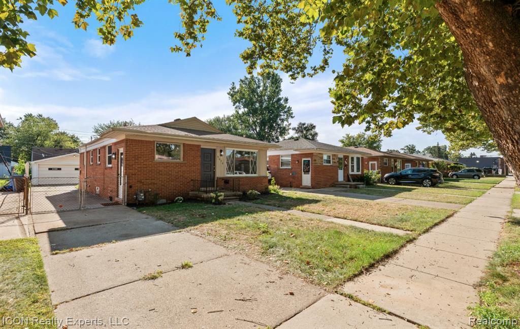 5674 N Lafayette Street, Dearborn Heights, MI 48127 — Photo 4