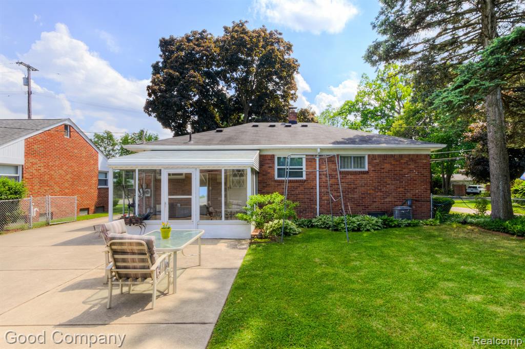 663 GOODALE Avenue, Clawson, MI — Photo 36