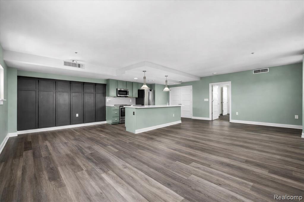 525 W LAFAYETTE Boulevard, Detroit, MI 48226 — Photo 7