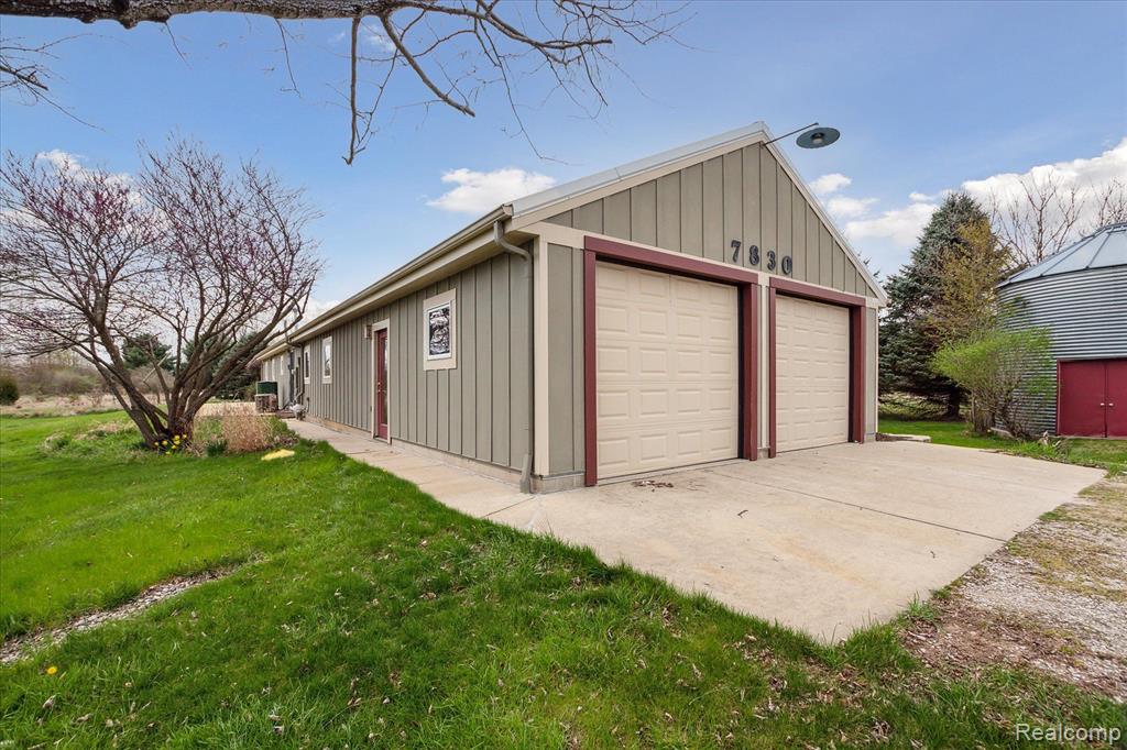 7830 WEBSTER CHURCH Road, Whitmore Lake, MI 48189 — Photo 11