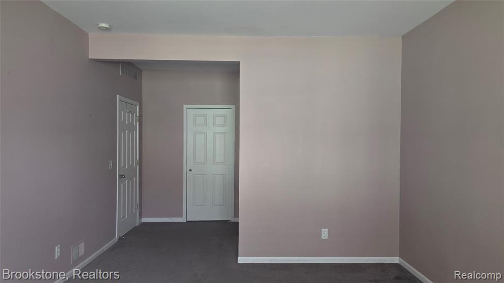 1976 Pinecroft Drive, 194, Canton, MI 48188 — Photo 22