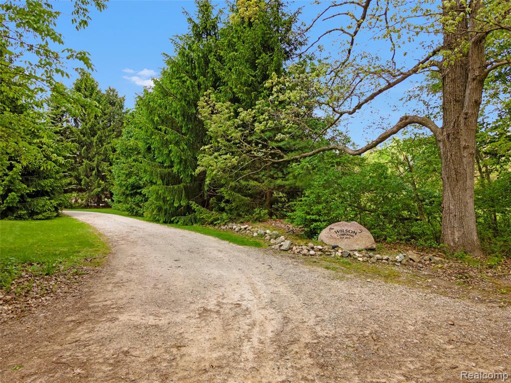 13085 Rohn Road, Fenton, MI 48430 — Photo 46