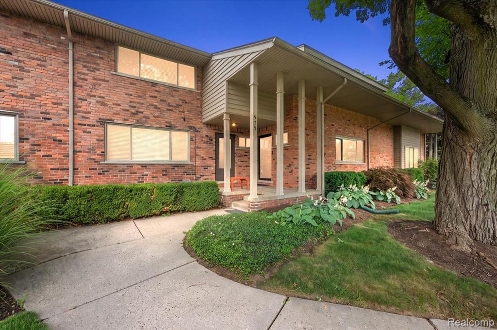 975 N Old Woodward Avenue, Birmingham, MI 48009 — front exterior