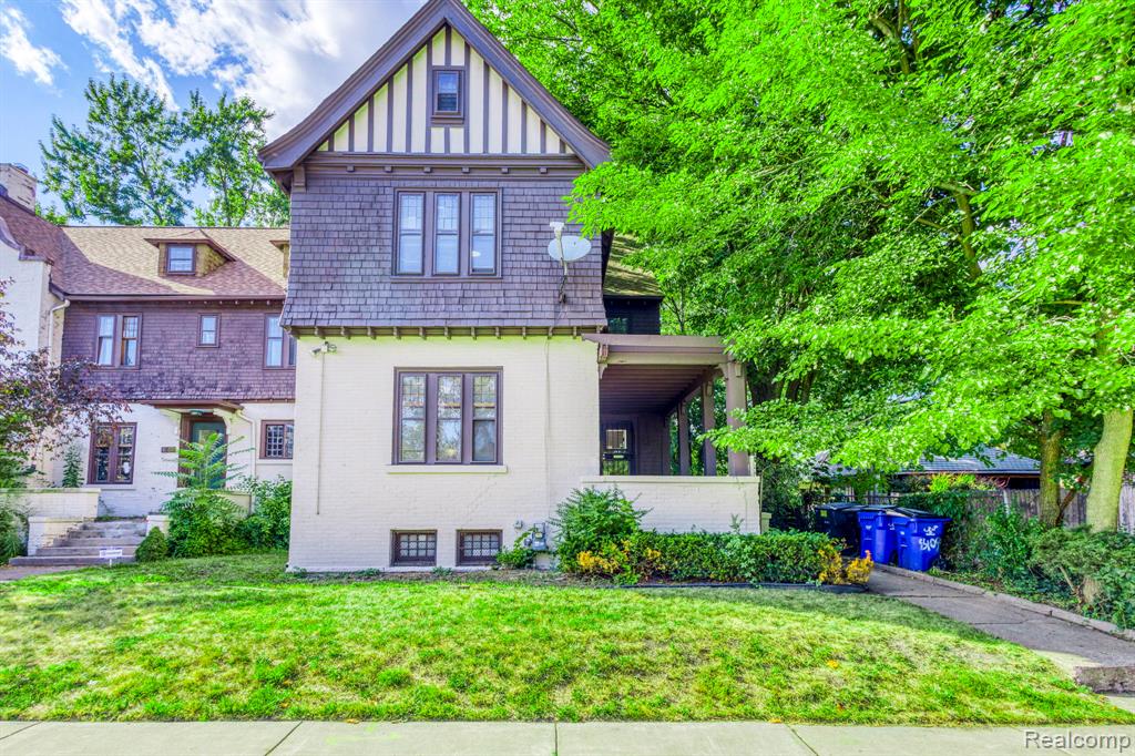 8129 E Lafayette Street - Photo 2