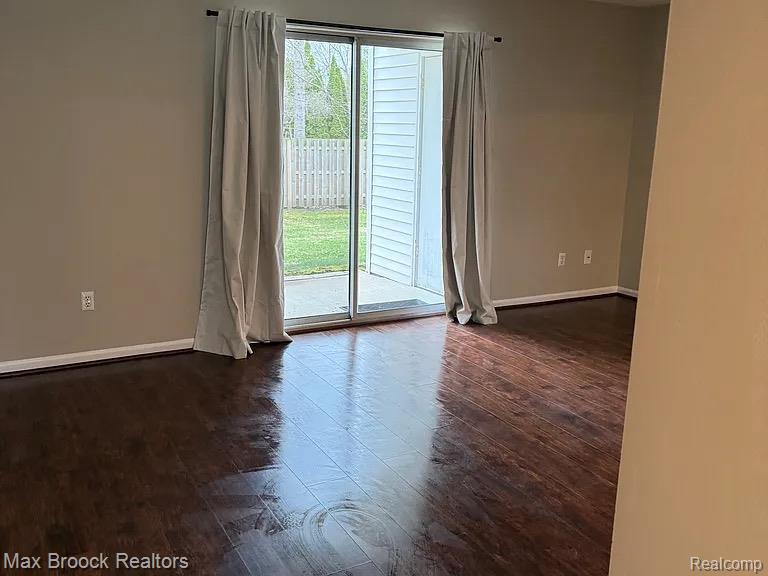 42491 Plymouth Hollow Drive, Plymouth, MI 48170 — Photo 14
