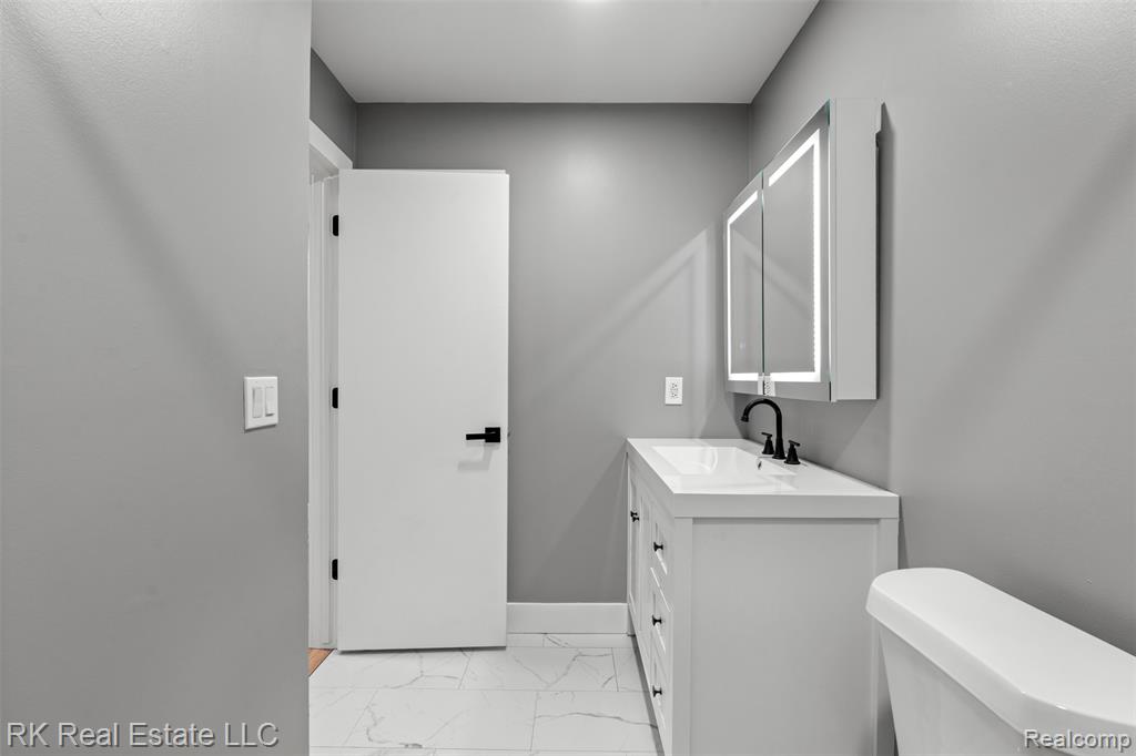 44900 Bayview Drive Unit #20, Novi, MI 48377 — Photo 17