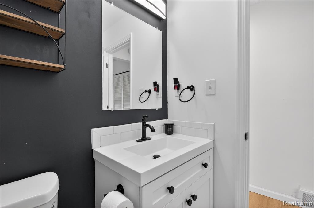 7571 William Street, Taylor, MI 48180 — Photo 16