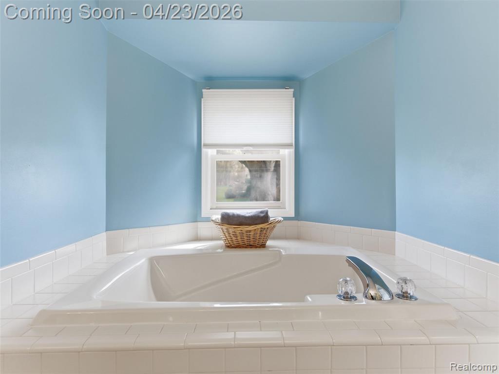 6163 Rosewood Parkway, White Lake, MI 48383 — Photo 23