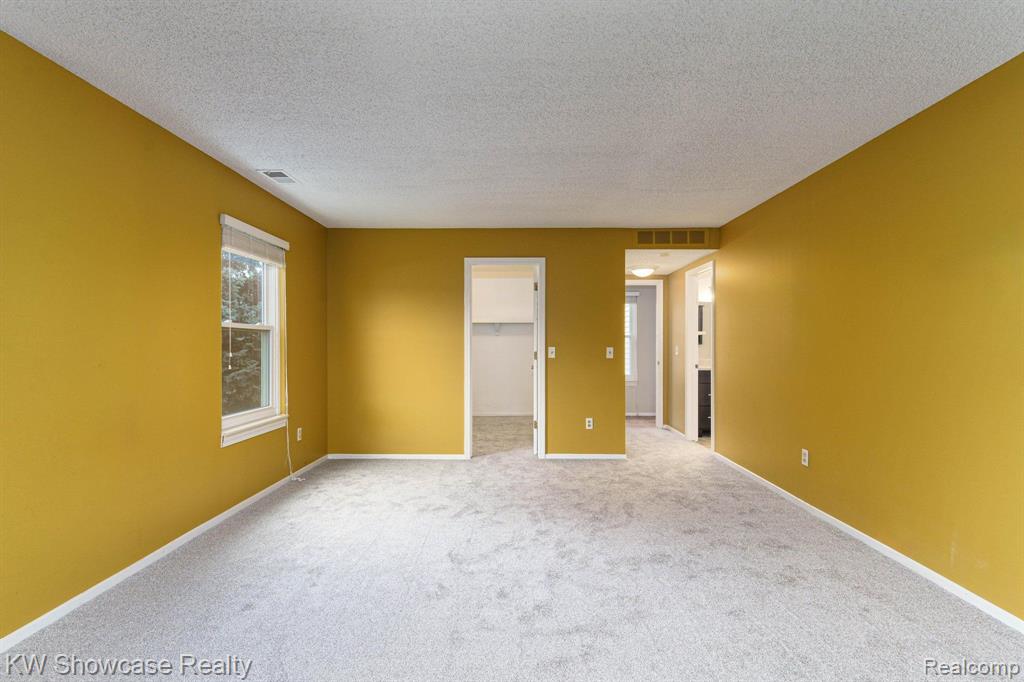 4980 OAK HILL Drive, 66, Waterford, MI 48329 — Photo 31