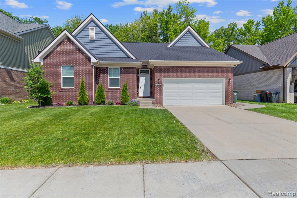 47467 Bayside Circle W, Chesterfield, MI 48047 — Photo 2
