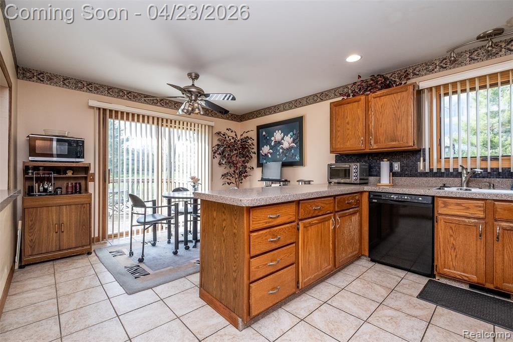 6701 Sun Valley Drive, Clarkston, MI 48348 — Photo 14