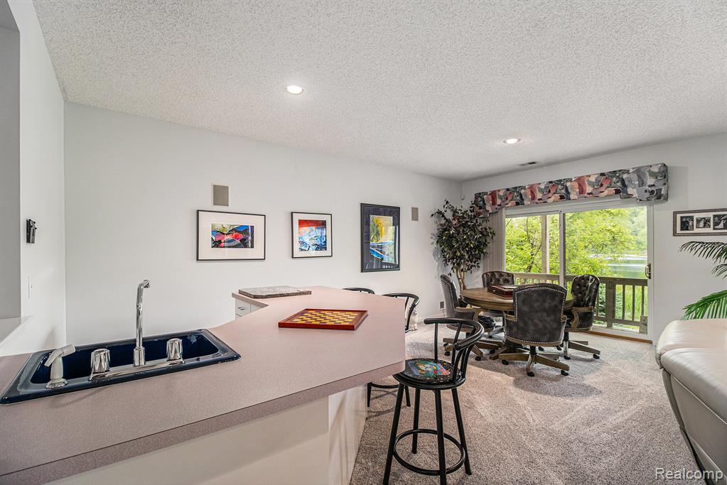 4825 Mirror Lake Drive, West Bloomfield, MI 48323 — Photo 22