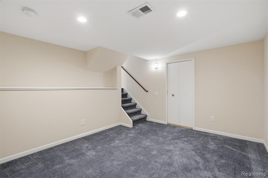 3756 Chevron Drive, Highland, MI 48356 — Photo 17