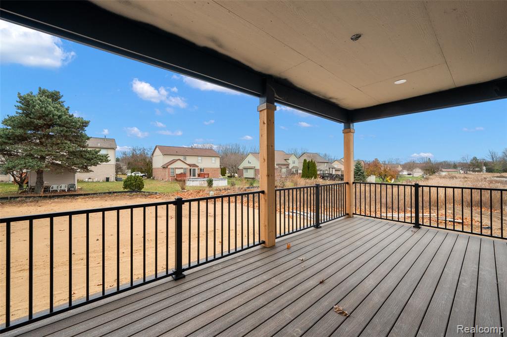 29697 Red Fox Lane, Chesterfield, MI 48047 — Photo 8