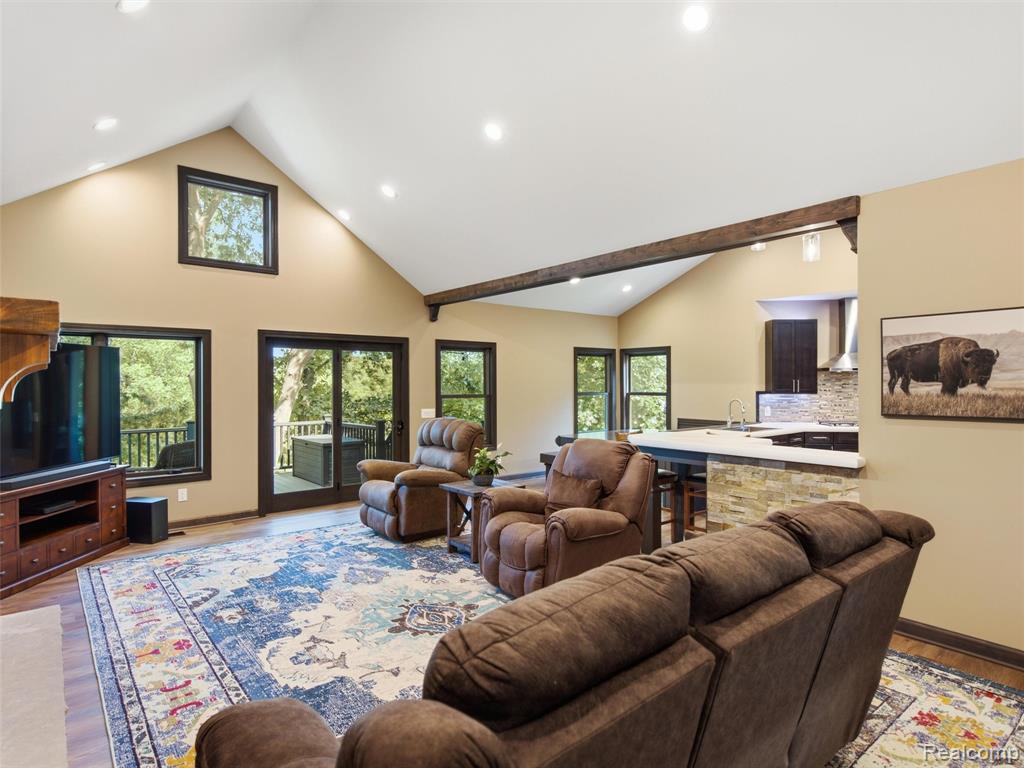 7055 Randall Drive, Fenton, MI 48430 — Photo 5