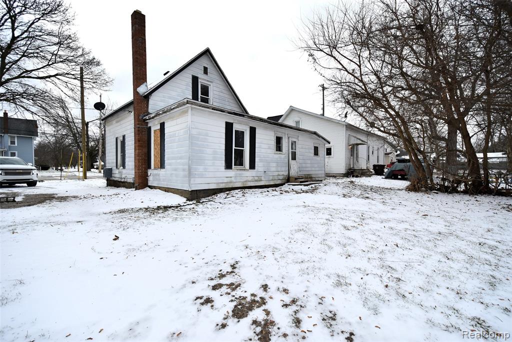 403 E King Street E, Owosso, MI 48867 — Photo 31