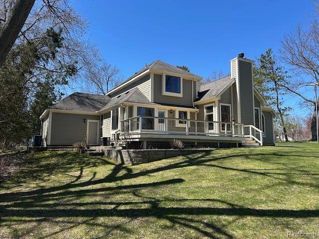 599 WILLARD Avenue, Rochester Hills, MI 48307 — Photo 2