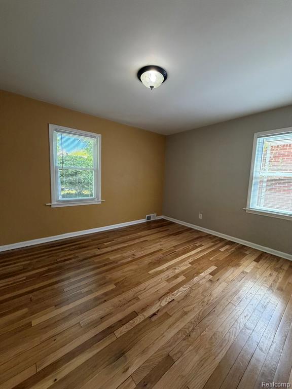 160 Ascot Avenue, Waterford, MI 48328 — Photo 4