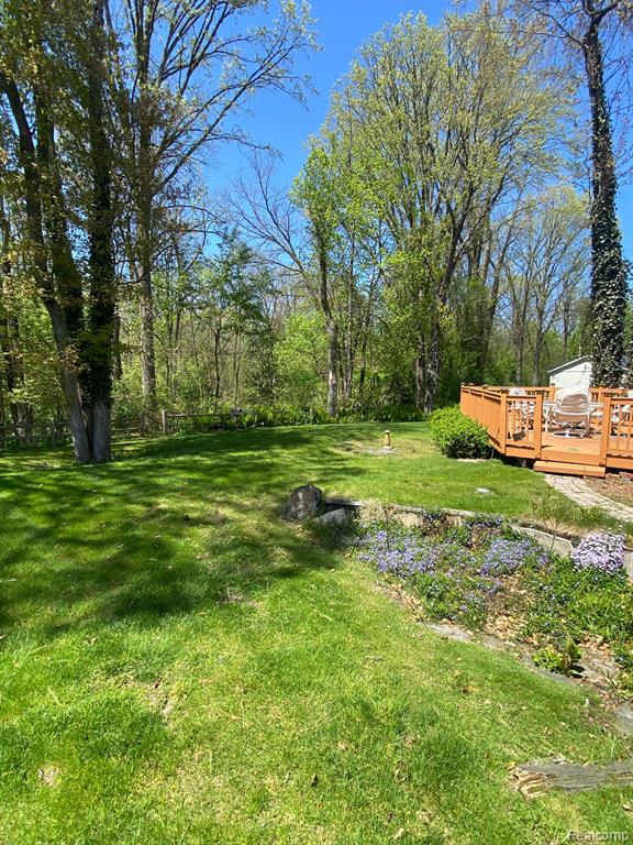 6643 GUILDFORD Drive, Shelby Twp, MI 48316 — Photo 4