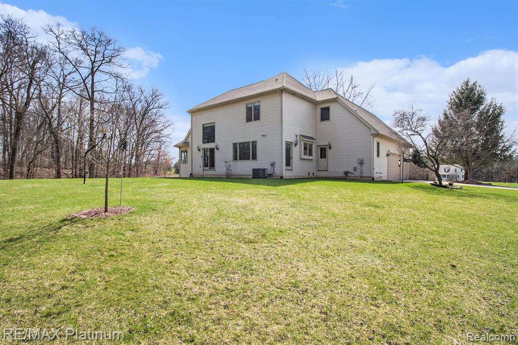 7186 GRANGER DRIVE, Howell, MI 48855 — Photo 27