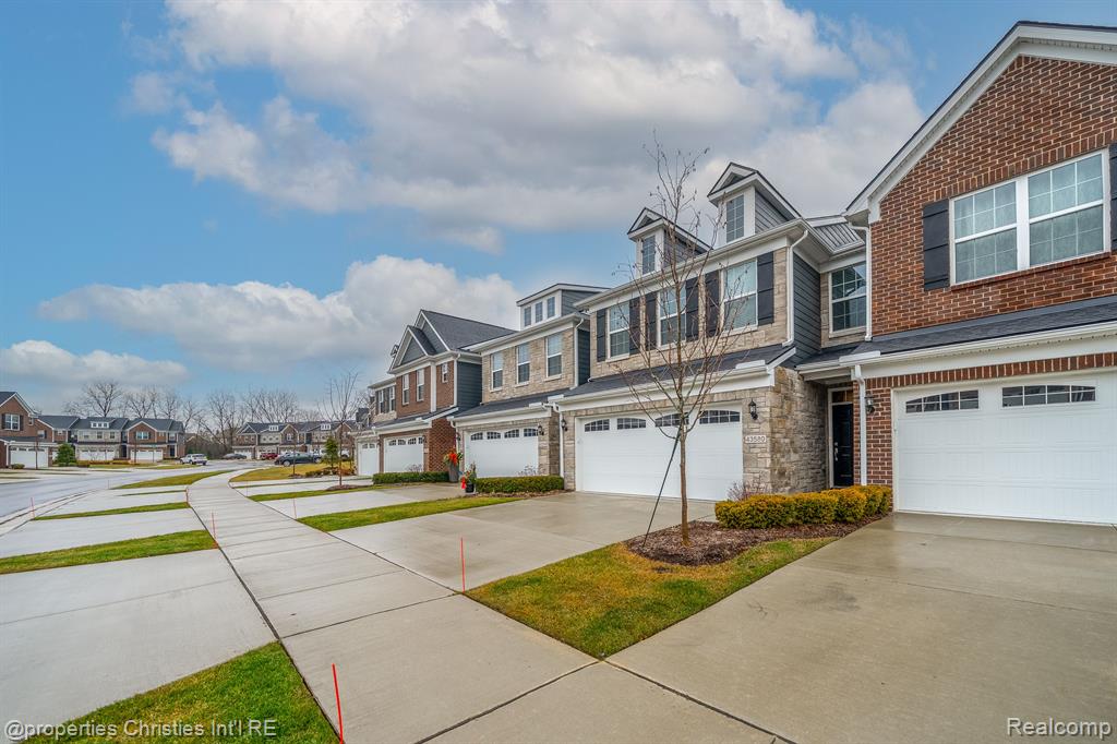43580 PROSPECT, Novi, MI — Photo 23