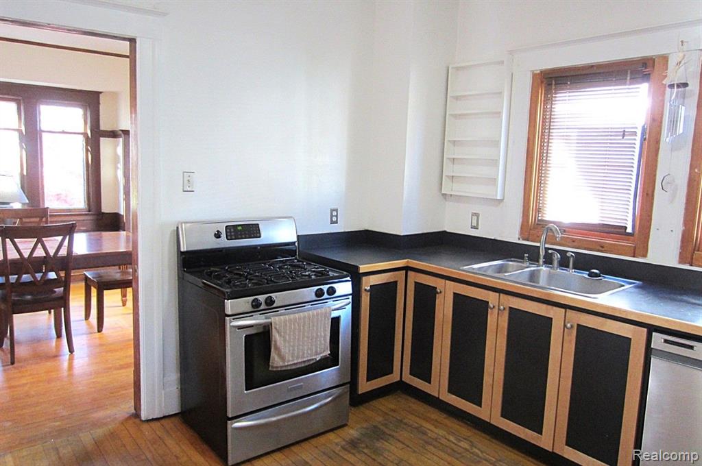 77 Franklin Boulevard, Pontiac, MI 48341 — Photo 11