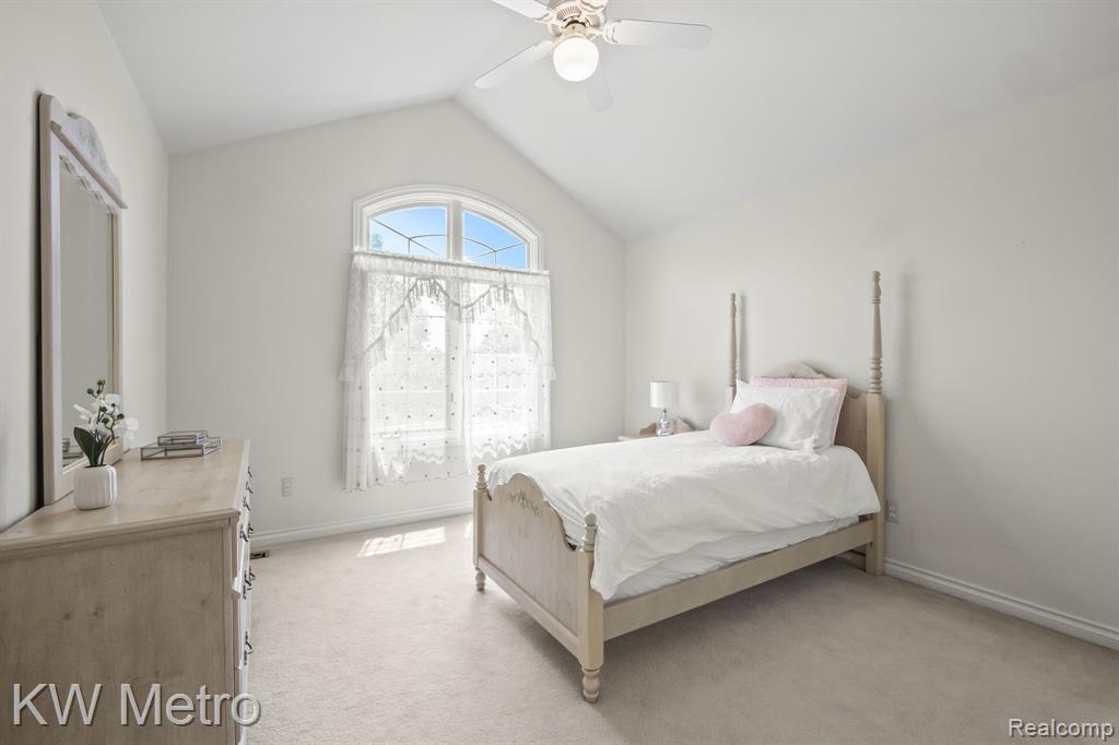 3953 Lake Forest Drive, Sterling Heights, MI 48314 — Photo 24