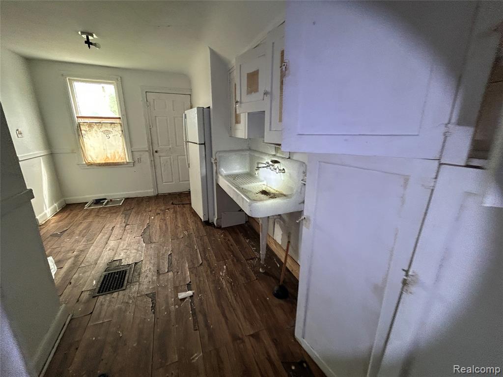 5050 Seminole Street, Detroit, MI 48213 — Photo 35