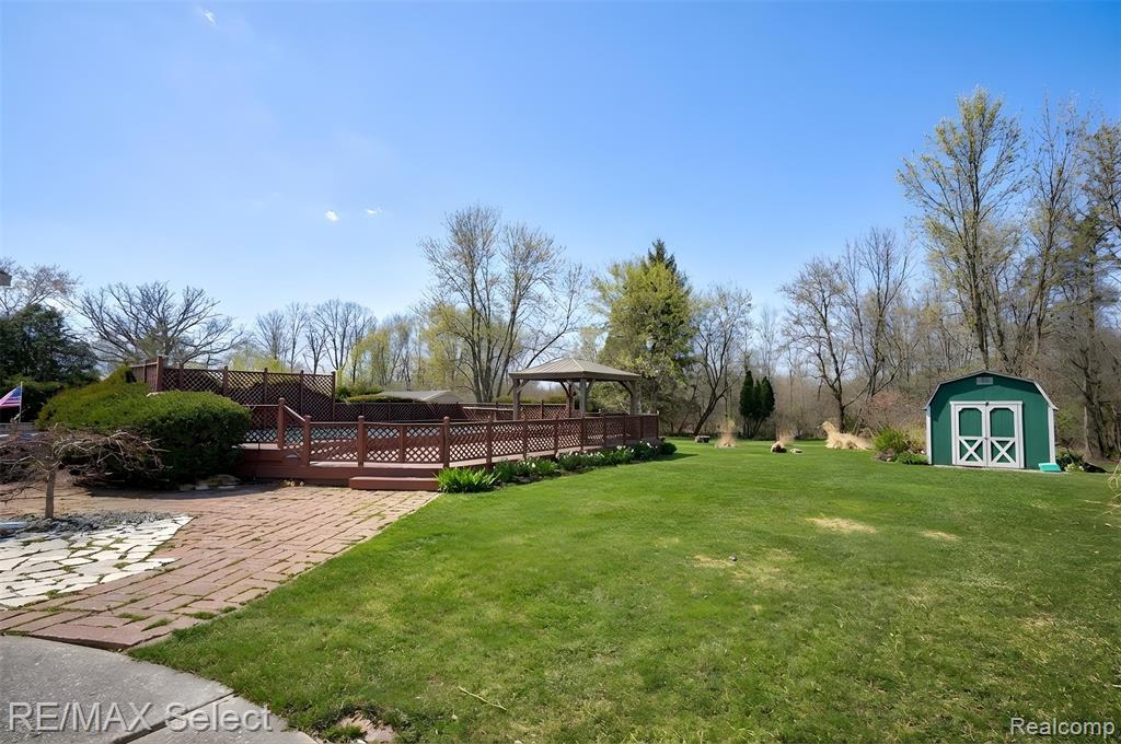 6324 Calkins Road, Flint, MI 48532 — Photo 6