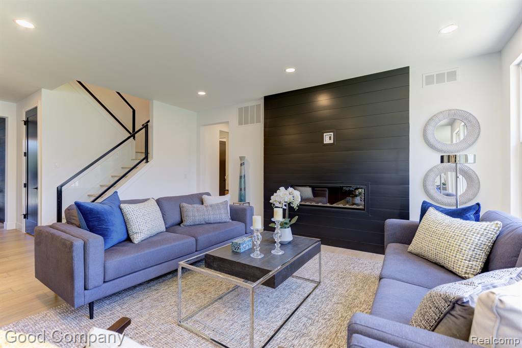 804 Irving Avenue, Royal Oak, MI 48067 — Photo 15