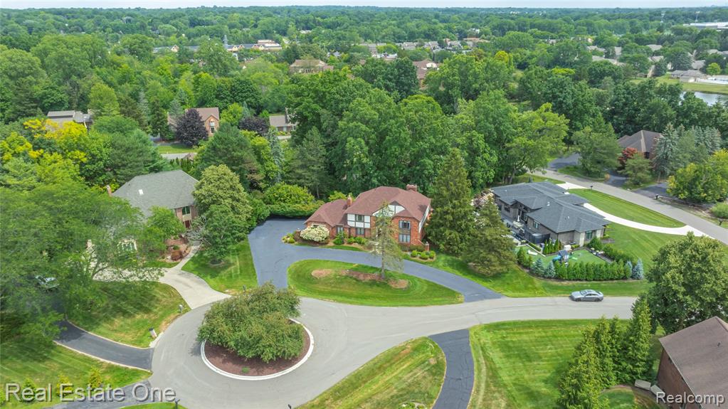 4279 Pine Lane, West Bloomfield, MI 48323 — Photo 34