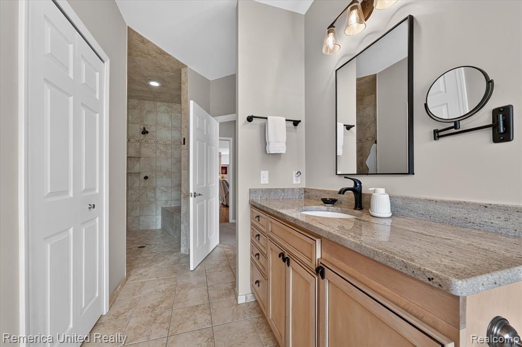6169 Bay Court, Waterford, MI 48327 — Photo 27