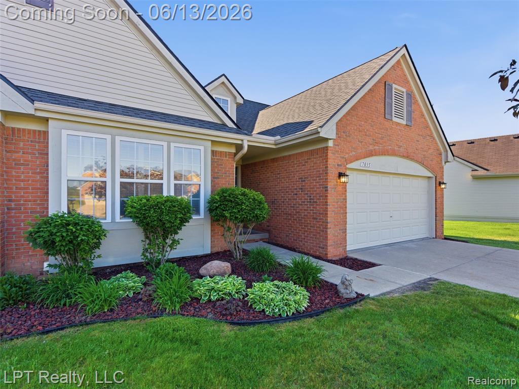 7035 Iris Court, Grand Blanc, MI 48439 — Photo 32