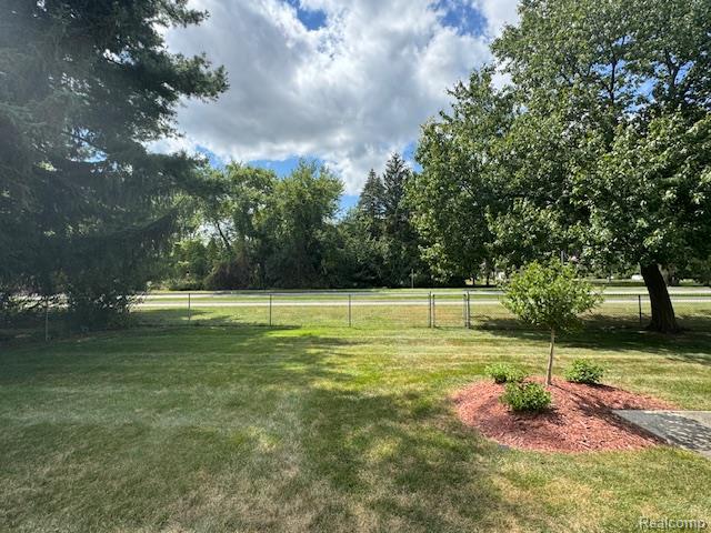 4953 Stoddard Drive, Troy, MI 48085 — Photo 3